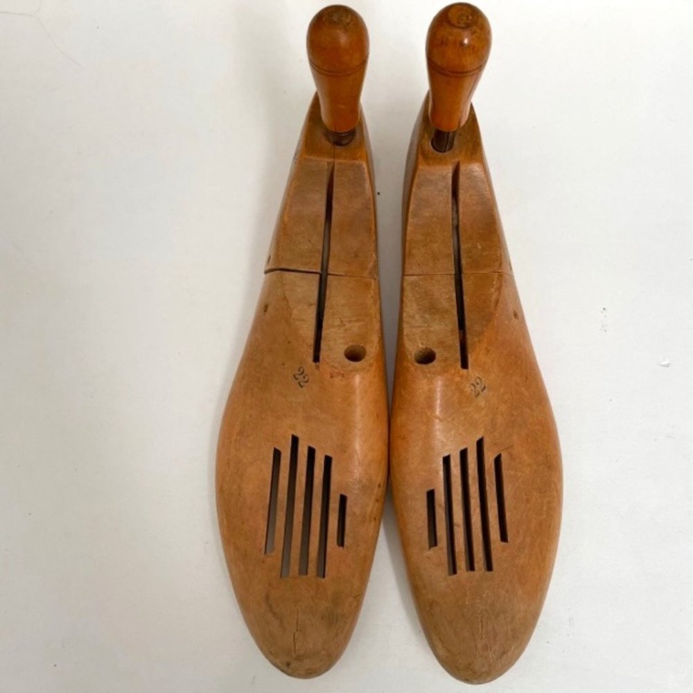 Vintage Miller Pair Wood Shoe Trees/Forms/Molds